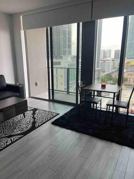 Vibrant Studio Downtown Miami Apartment Exterior foto